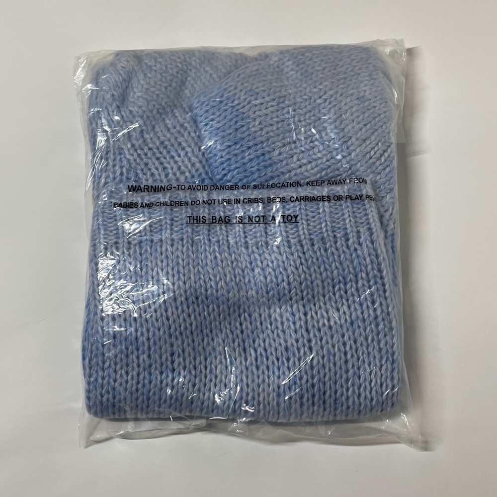 NEW Vici Alana Two-Tone Knit Sweater Blue Size Medium - Picture 11 of 11
